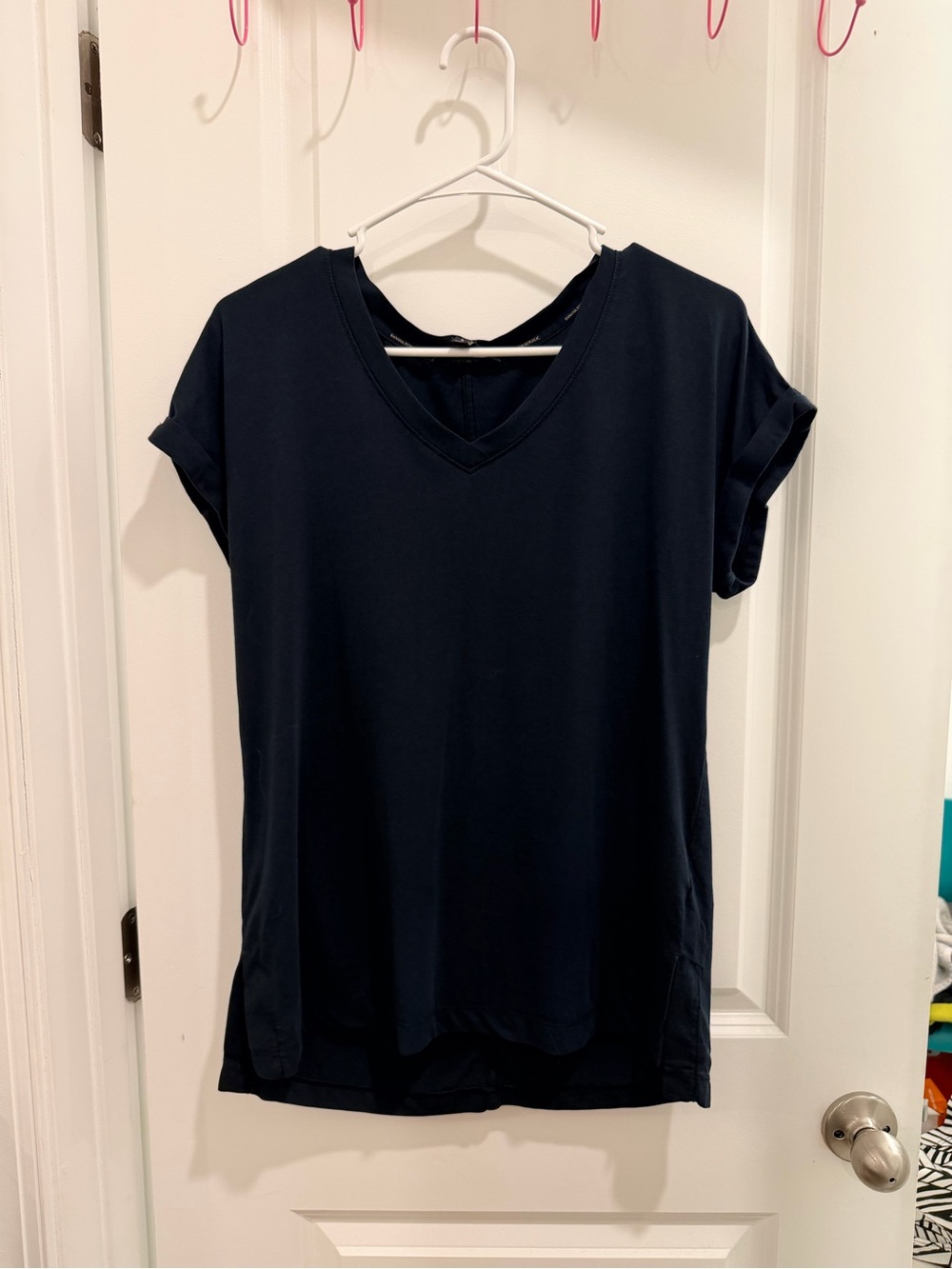 Women’s V-Neck Short Sleeve Top — Black